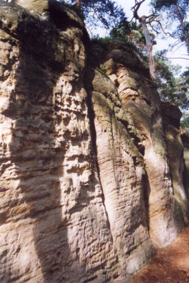 uk�zka p�skovcov�ch st�n - je jich tam spousta!